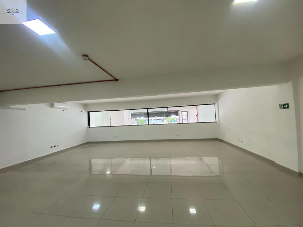Imagem Galpão Comercial para locação em Osasco Vl. Osasco 300m² + 50m² de Mezanino