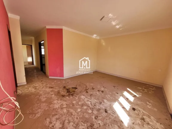 Imagem Residencial e Comercial para Venda em Limeira / SP no bairro Vila Cristóvam