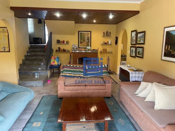 Imagem Casa com 4 dormitórios à venda, 305 m² por R$ 930.000,00 - Centro - Socorro/SP