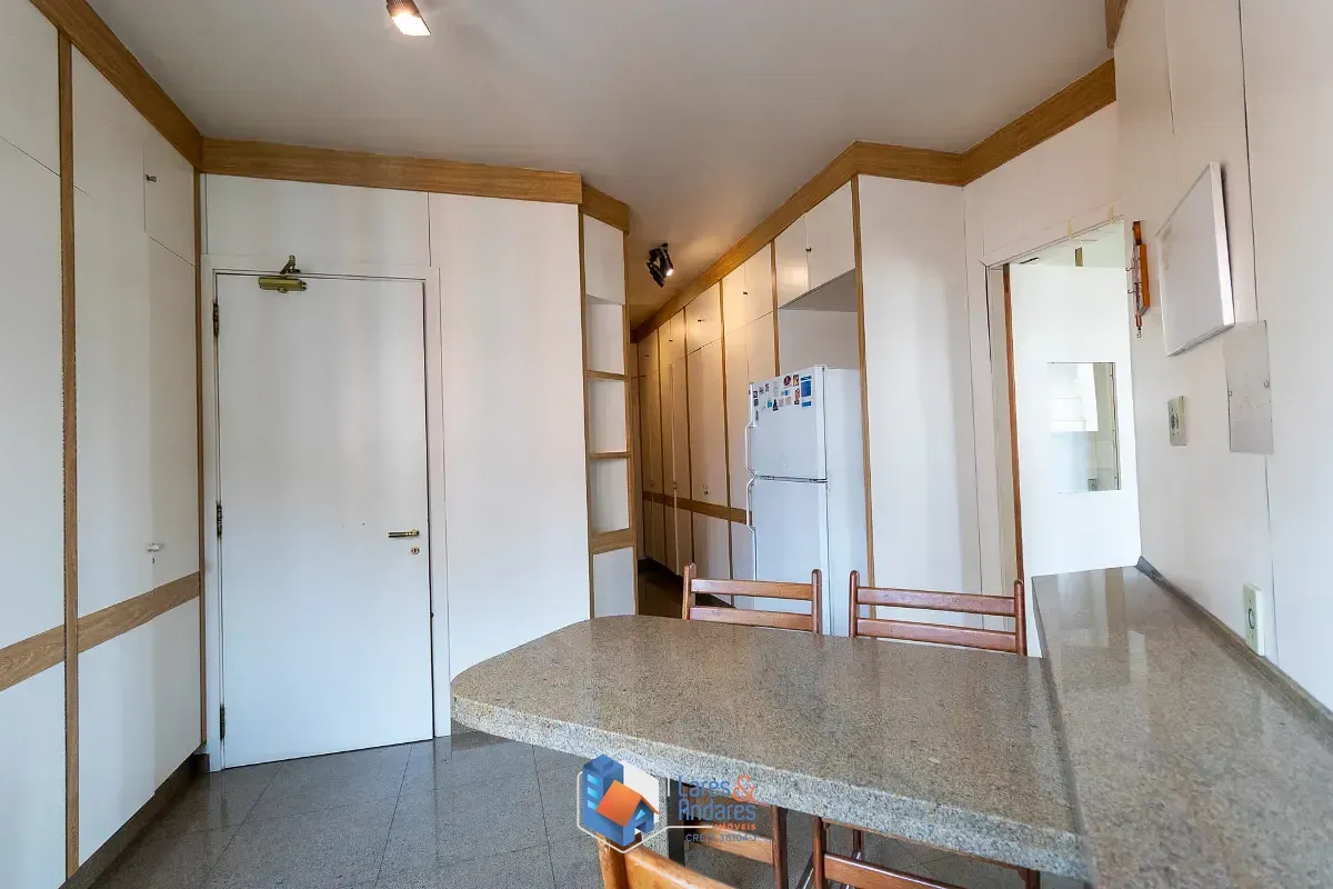Imagem Apartamento para venda em Moema com 3 quartos, sendo 3 suítes, 325m²