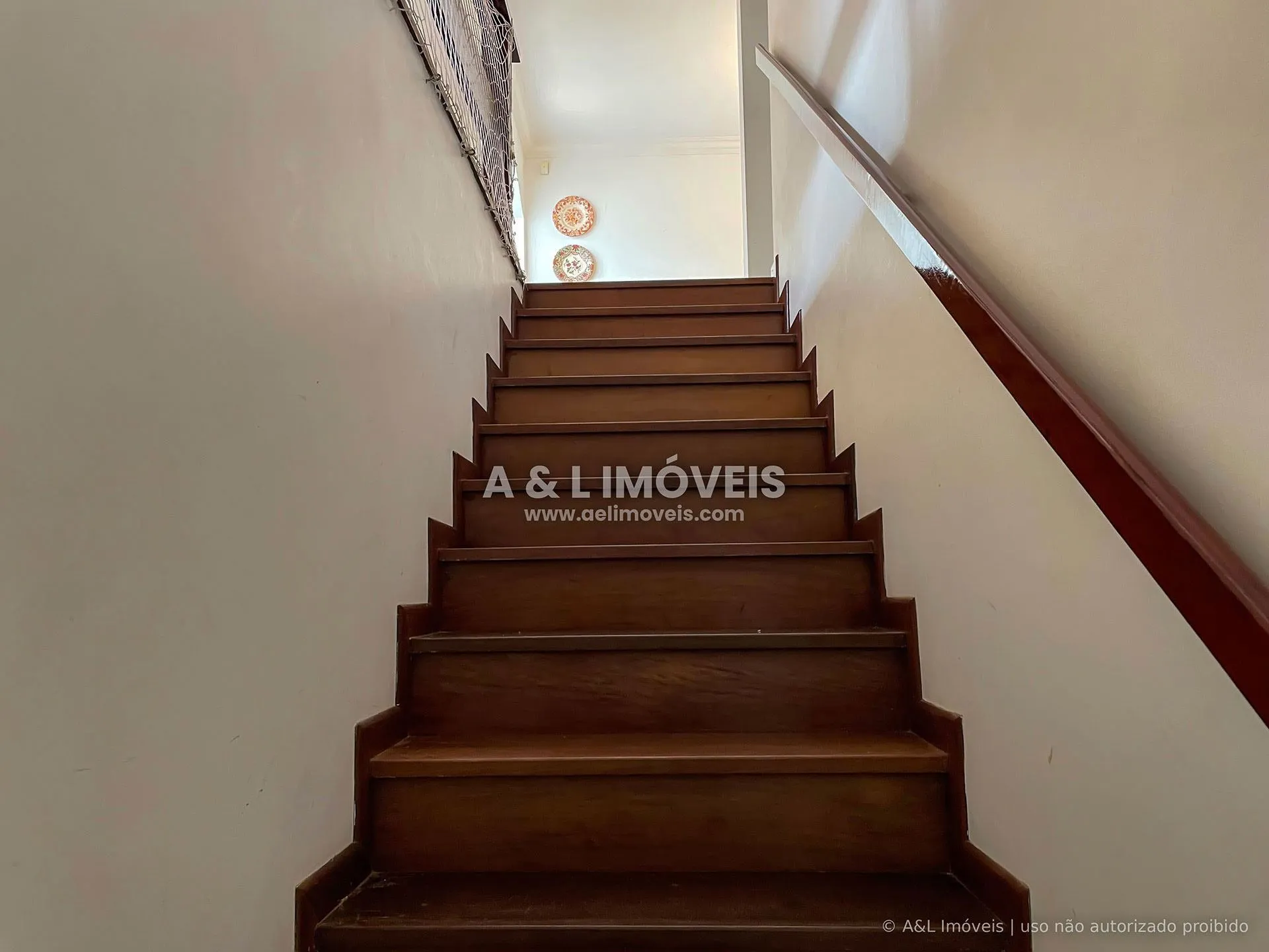 Imagem Casa com 4 dormitórios e 2 suítes na Vila Capivari, Campos do Jordão