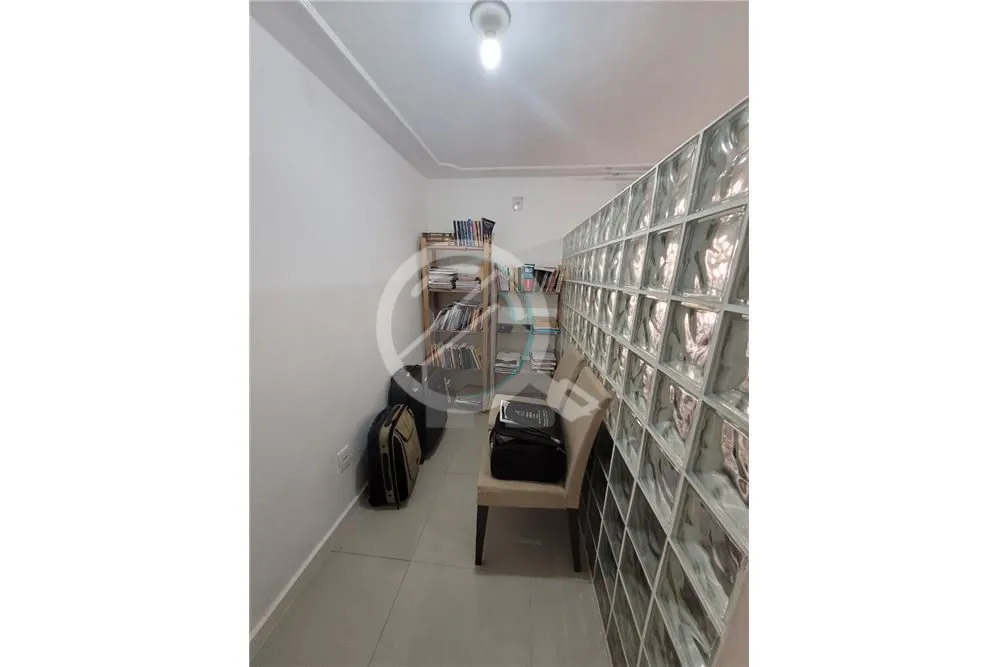Imagem Apartamento de 1 quarto, semi - mobiliado, localizado no bairro Praia de Belas, um dos bairros mais ...
