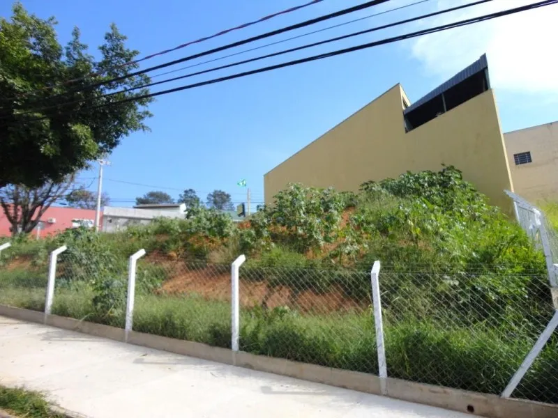 Imagem Terreno Comercial à Venda em Valinhos-SP, Jardim Pinheiros 560m² de Área