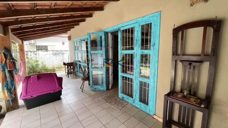 Imagem CASA COM 3 DORMITÓRIOS SENDO 1 SUÍTE,VARANDA,QUINTAL
