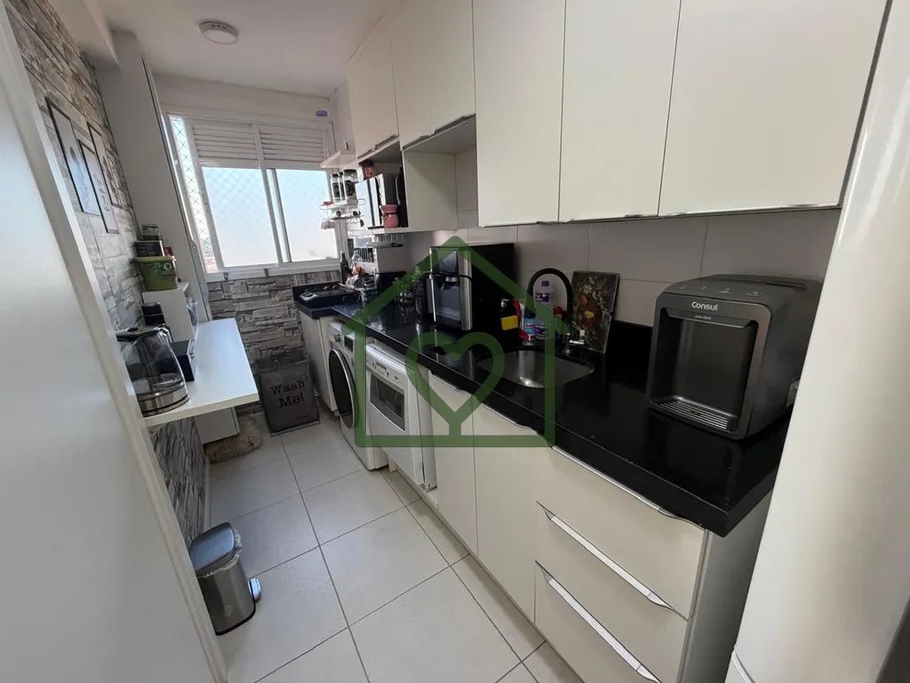 Imagem Oportunidade!!
Apartamento 2 dormitórios, semimobiliado, com vaga, elevador e infra. Piso laminado,...