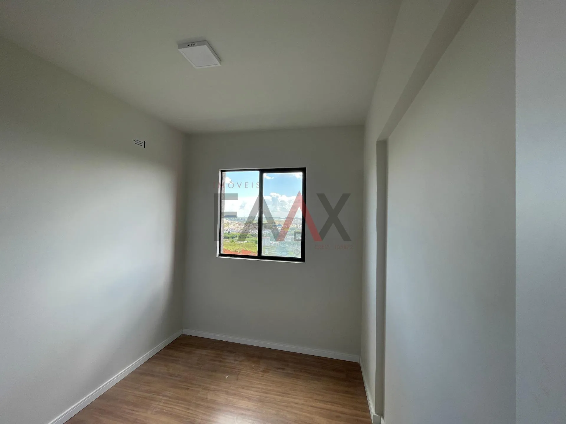 Imagem Apartamento Semi Mobiliado no Vista Batel com 3 Quartos e Varanda com Churrasqueira