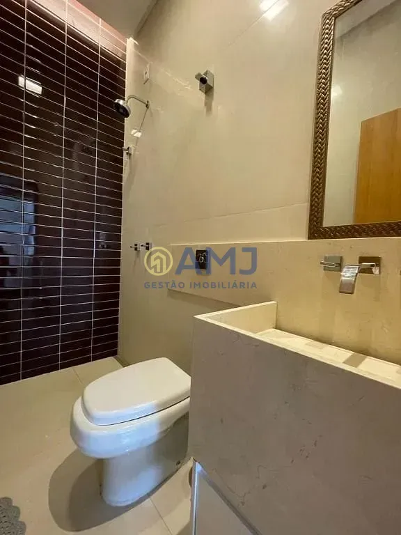 Imagem Vendo Casa Térrea de Alto Padrão no Condomínio do Lago