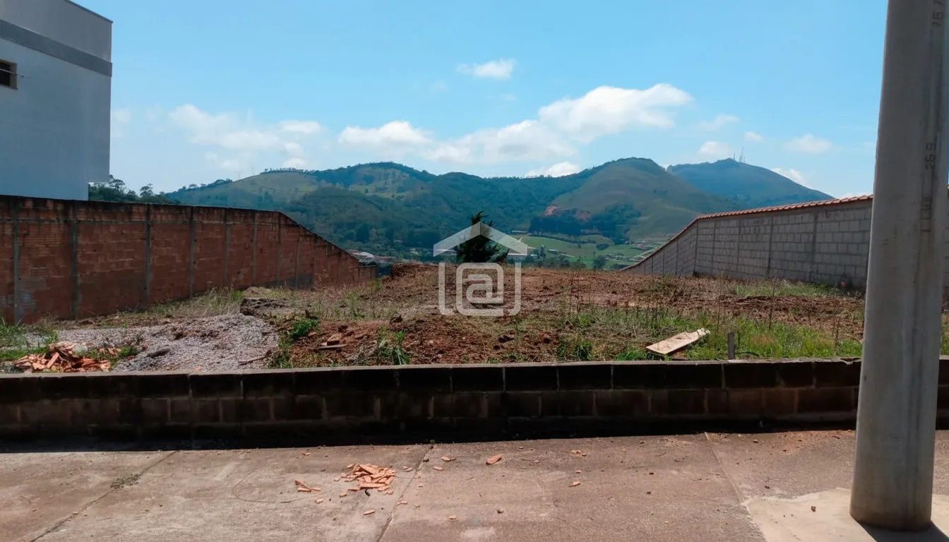 Imagem Terreno 615 m² à venda em Véu das Noivas, Poços de Caldas