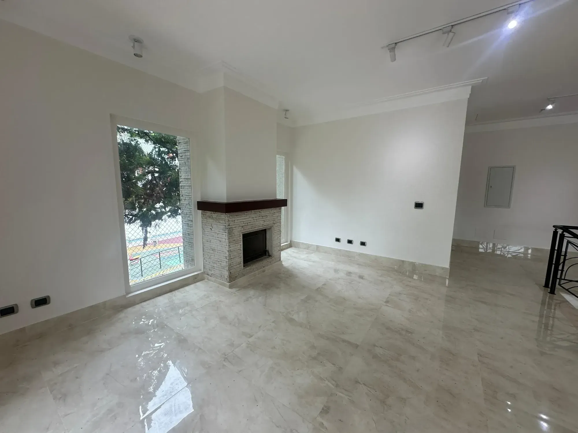 Imagem Sobrado com 4 Quartos à Venda, 450 m² em Alphaville Residencial Plus - Barueri