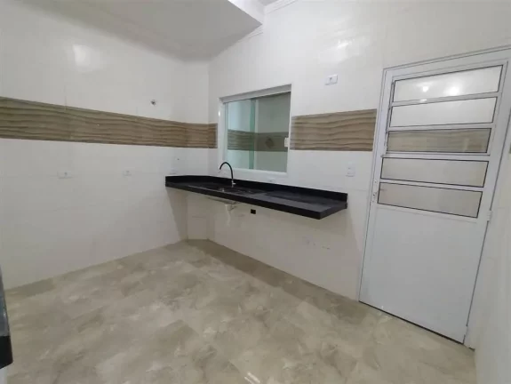 Imagem Sobrado incrível na Vila Guilhermina em Praia Grande, apenas 500 metros da praia!