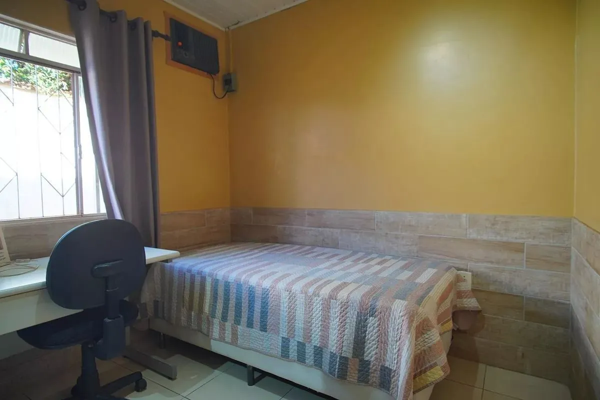 Imagem Casa Térrea com 5 dormitórios, Amplo Terreno de 300m² - Bairro Santa Rosa