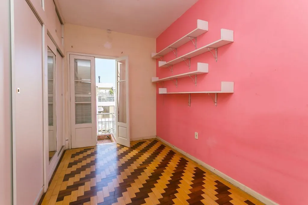 Imagem Casa 4 dorms à venda Rua Sinimbú, Petrópolis - Porto Alegre
