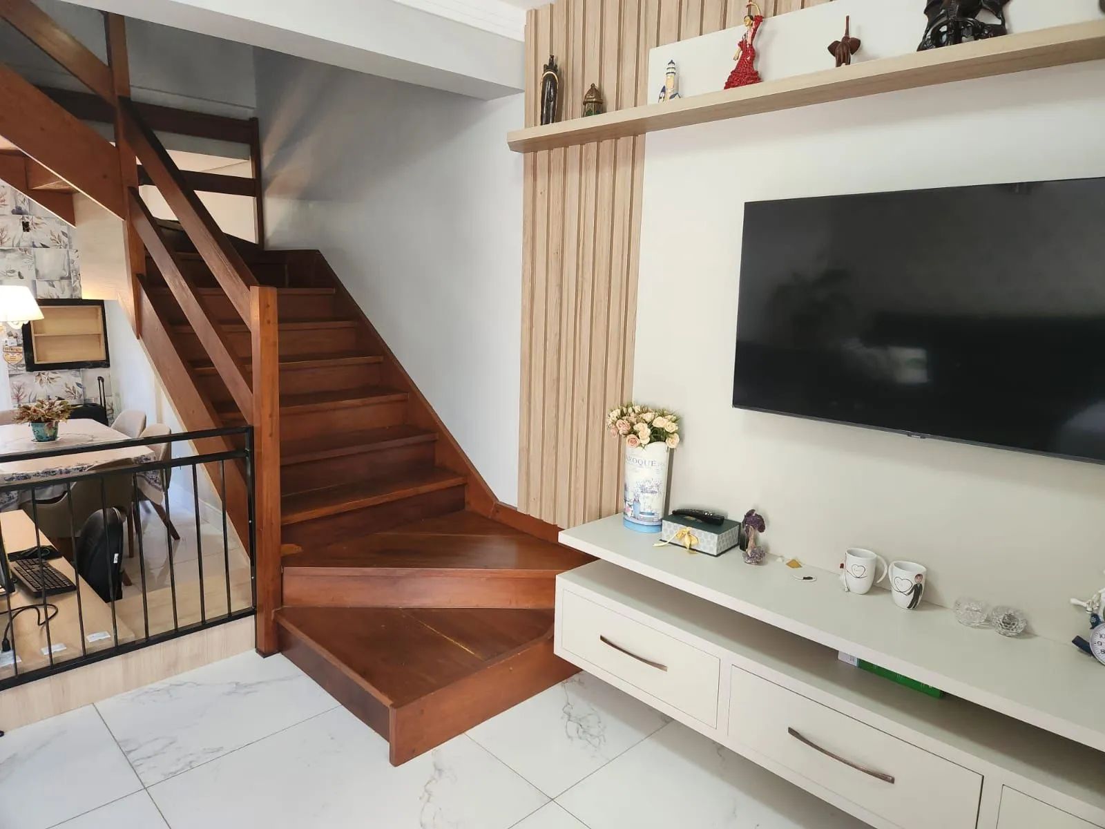 Imagem Ótima casa em condomínio fechado na Vila Nova, em Porto Alegre!