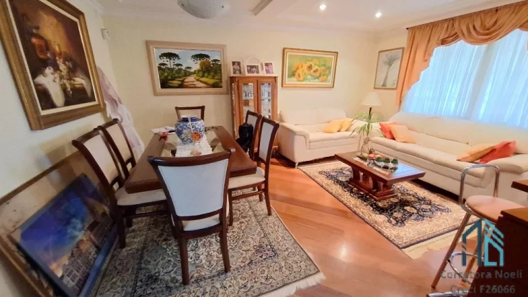 Imagem Casa com edícula, 04 quartos sendo 2 suítes, amplo terreno fundos, no Atuba em Curitiba PR