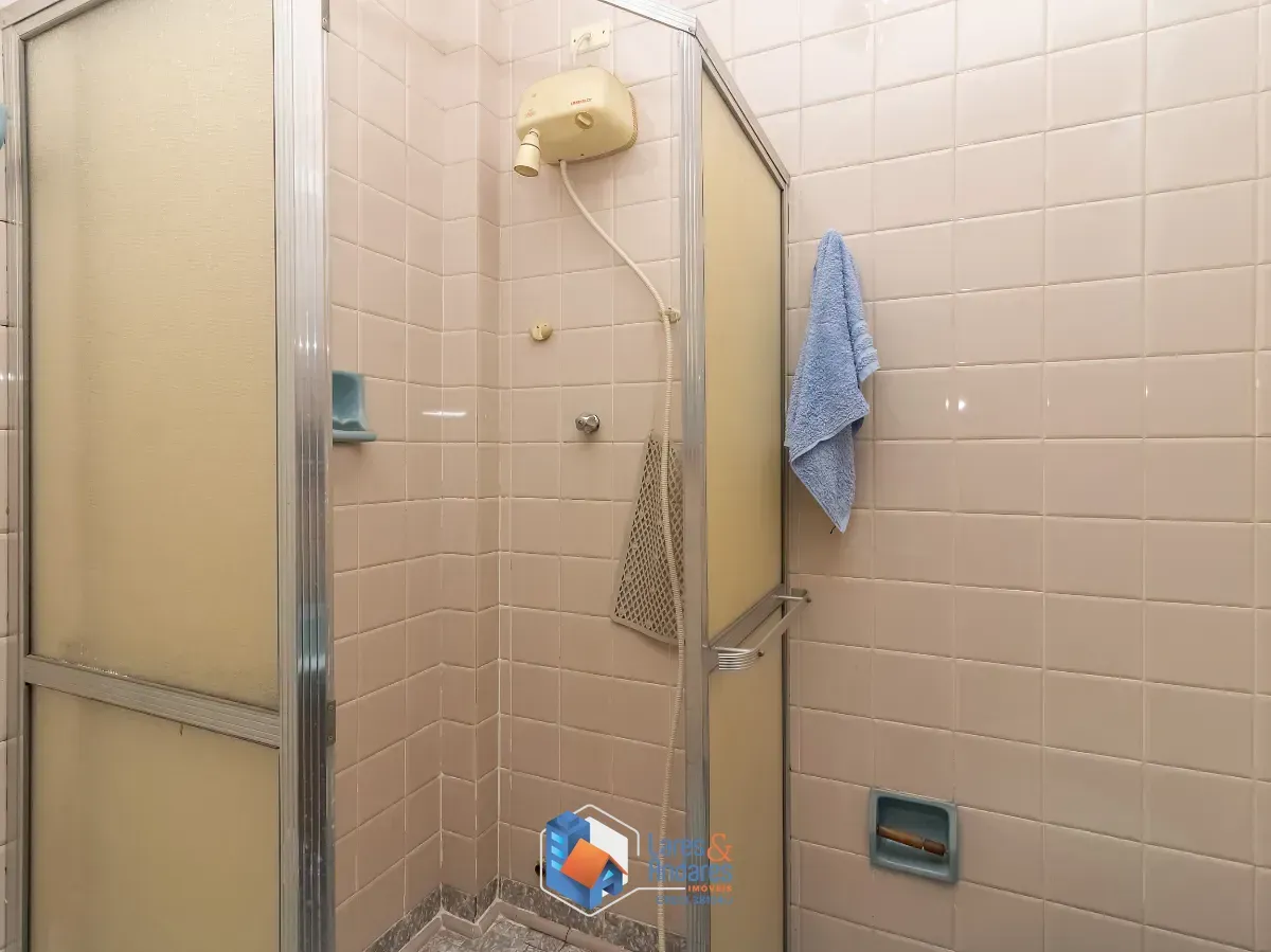 Imagem Casa para venda em Lapa com 6 quartos, sendo 2 suítes, 132m²