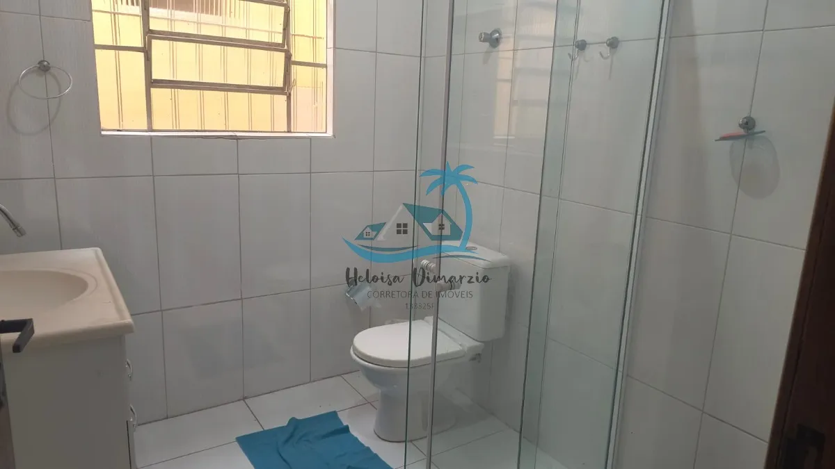 Imagem Excelente imóvel para investidor no Perequê-açu a apenas 250m do mar: 02 casas térreas, entrada por ruas separadas