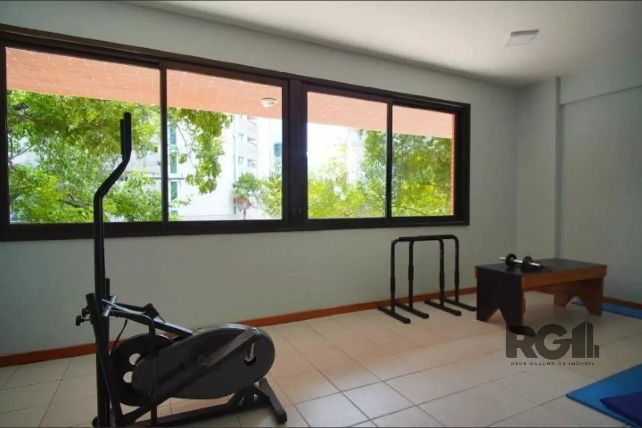Imagem Excelente apartamento inteiramente decorado e mobiliado, com ótimo acabamento em localização privilegiada.