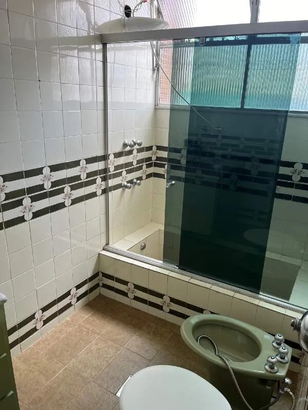 Imagem 4QUARTOS+SUÍTE+1VAGAS+ÁREA SEPARADA+SEM FIADOR