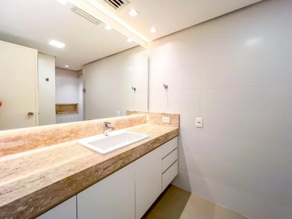 Imagem Apartamento para venda no bairro Moinhos de Vento em Porto Alegre