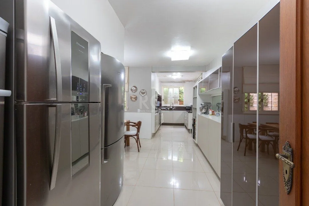 Imagem Casa para Venda - 800m², 3 dormitórios, sendo 3 suites, 4 vagas - Vila Assunção
