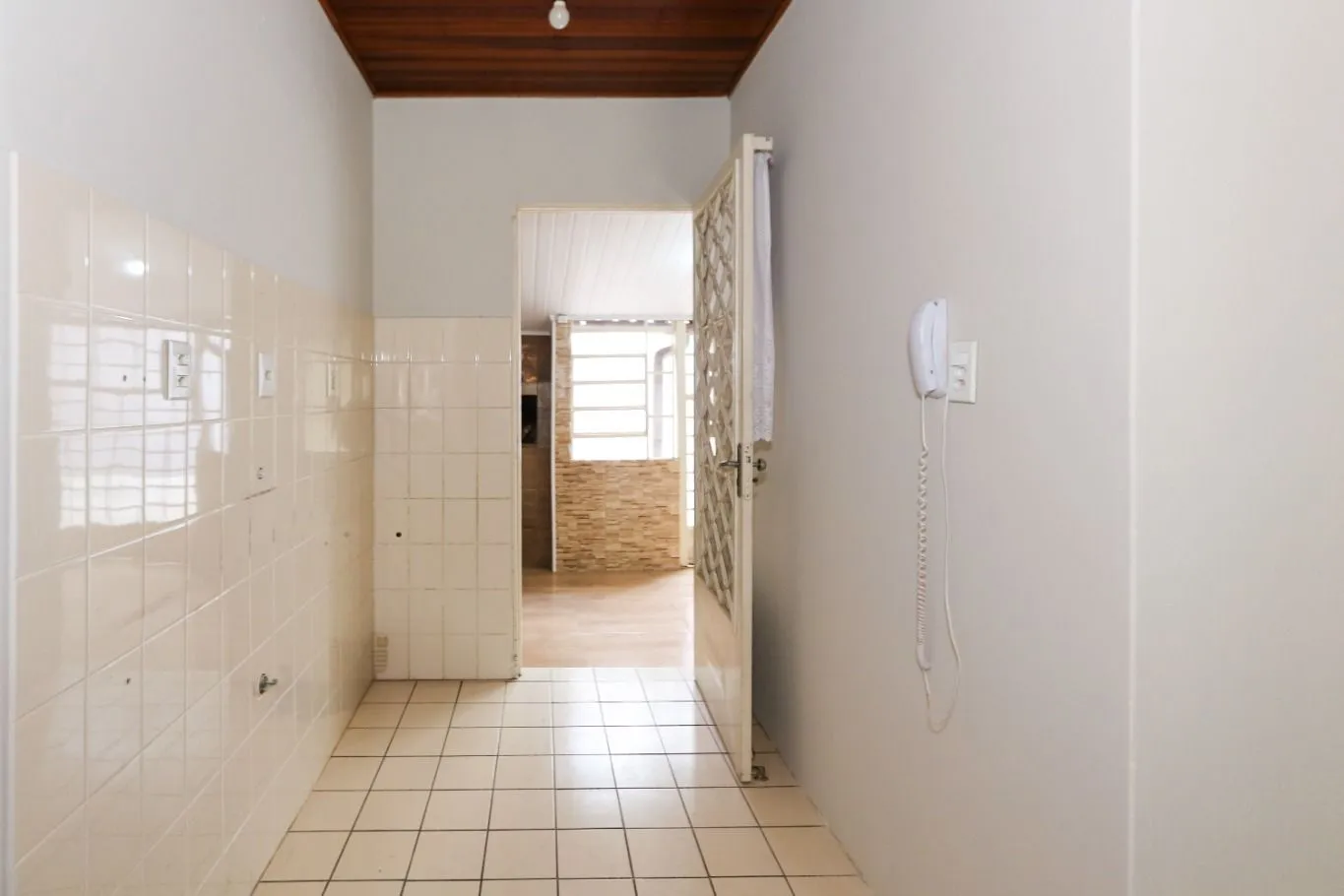 Imagem Casa aconchegante em condomínio com 2 dormitórios, no condomínio no Bairro Igara Canoas