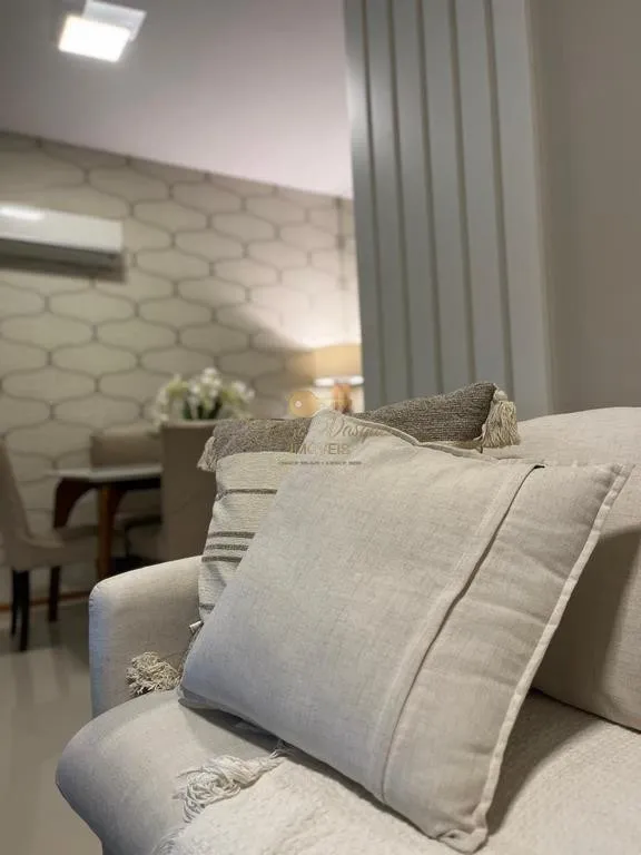 Imagem Cobertura Duplex para Venda em Niterói / RJ no bairro Itacotiara