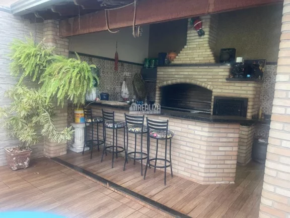 Imagem Casa com 4 dormitórios e piscina no Núcleo Habitacional Silvério Cartafina