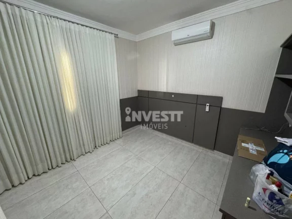 Imagem Casa com 3 dormitórios para alugar - Parque Atheneu - Goiânia/GO