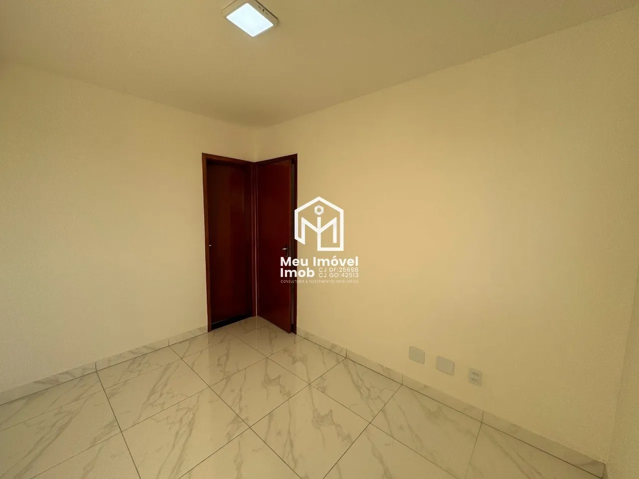 Imagem QS 303 Samambaia Viena 3 Qtos 1 Vaga 54m² Armários Reformado