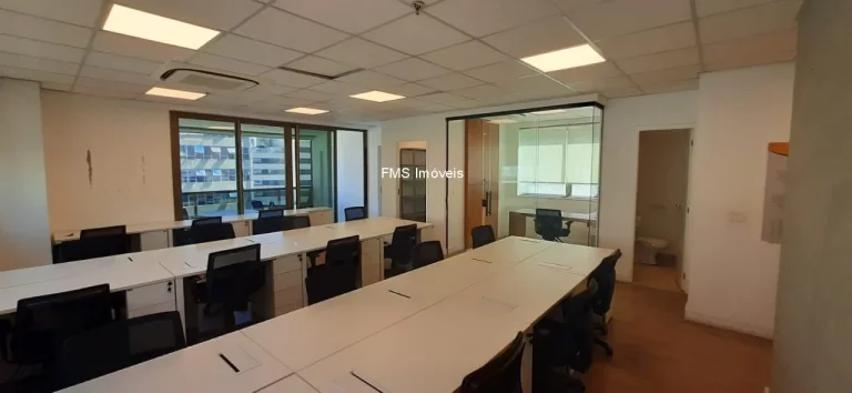 Imagem Conjunto comercial mobiliado - 182m2 no Paraíso