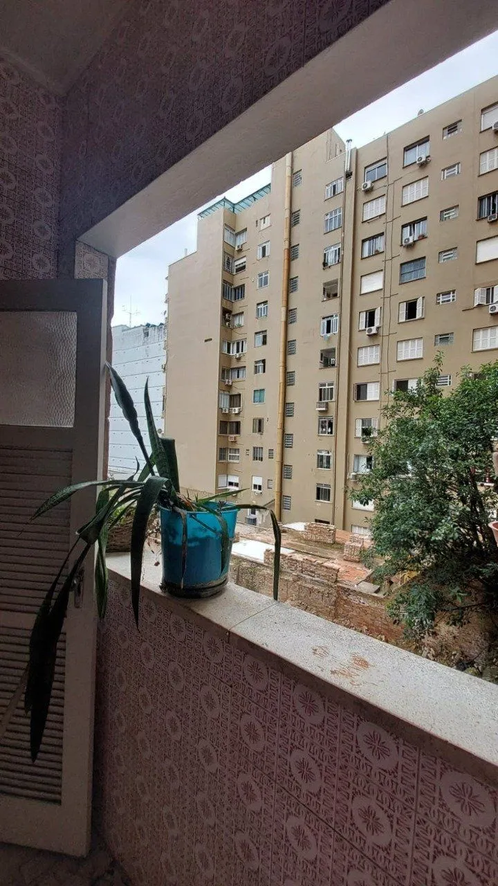 Imagem Apartamento no Centro de 2 dormitórios reformado