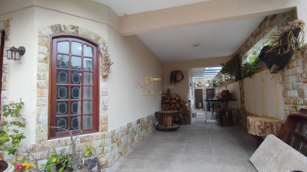 Imagem Casa em Condomínio para Venda em Teresópolis / RJ no bairro Alto
