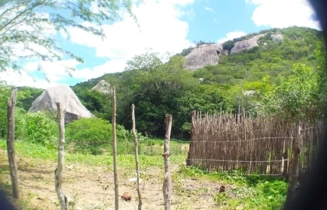 Imagem Venda terreno em carapotos
