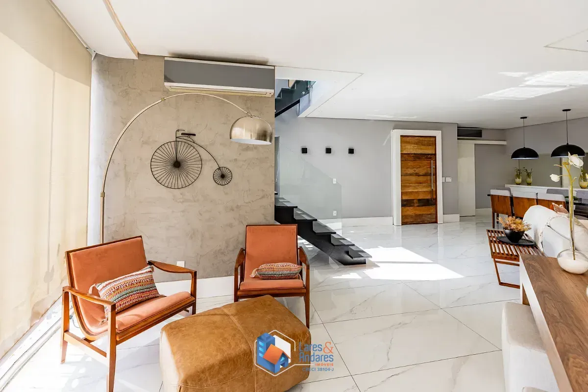 Imagem Duplex para venda em Vila Suzana com 3 quartos, sendo 3 suítes, 287m²