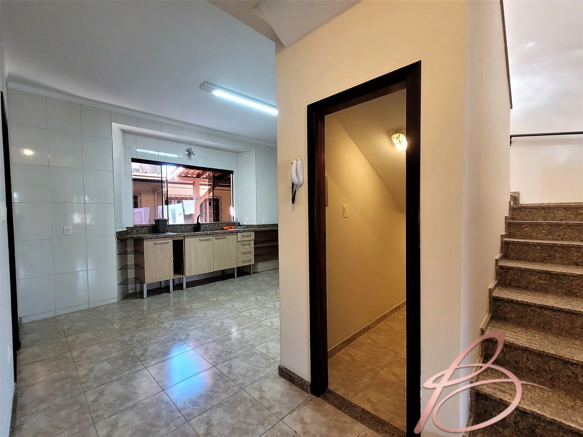 Imagem Excelente casa no centro de Balneário Camboriu