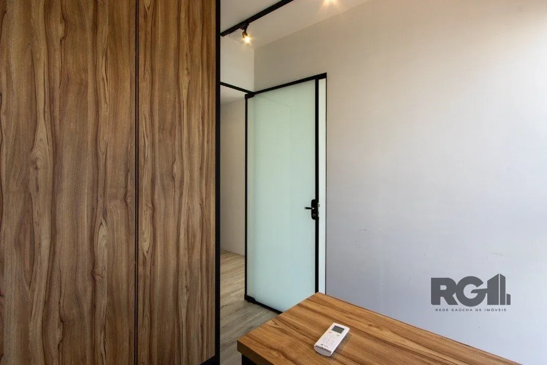 Imagem Conjunto/Sala para Locação/Aluguel - 33.28m², 0 dormitórios, 1 vaga - Tristeza