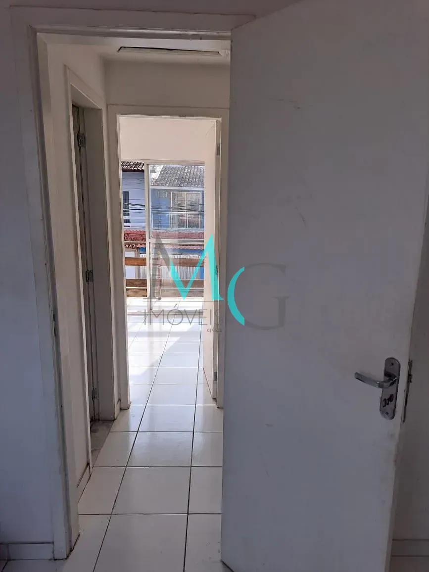 Imagem Casa Geminada de 2 Quartos no Condomínio das Laranjeiras - Santíssimo: Conforto e Segurança em Excelente Localização