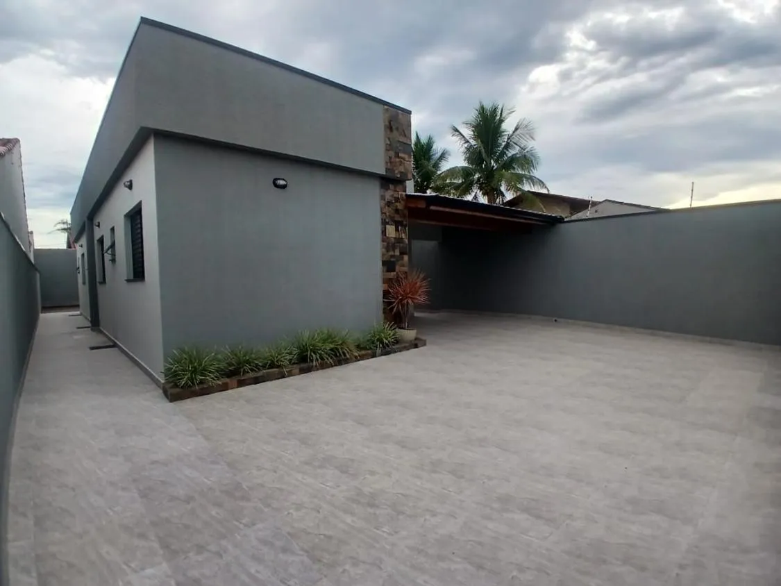 Imagem CASA NOVA COM PISCINA A 119 METROS DO MAR NO REGINA MARIA ITANHAÉM