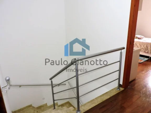 Imagem Casa de Alto Padrão à Venda no Golf Village Granja Viana