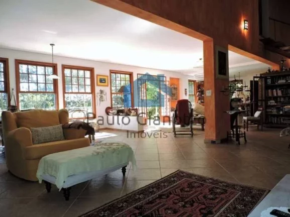 Imagem Casa à venda - Estilo, charme e privacidade em 2 Lotes!