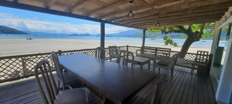 Foto do imóvel Excelente Sobrado frente Mar!! Praia da Tabatinga - Caraguatatuba - SP