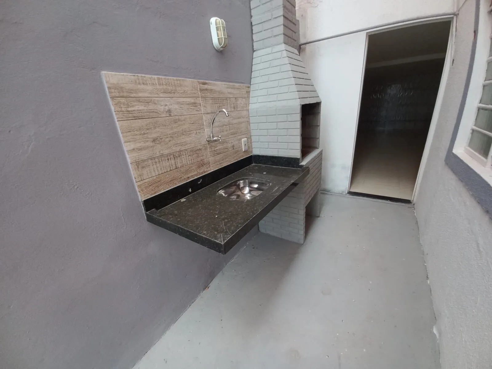 Imagem Sobrado 3 andares e Sala Comercial Anexo Bairro Jardim Guanabara