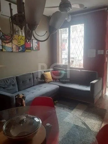 Imagem Casa para Venda - 80m², 2 dormitórios, 1 vaga - Medianeira