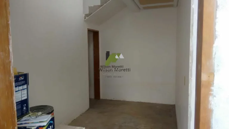 Imagem Casa na fase de Acabamento em Condomínio
