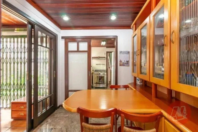 Imagem Casa à venda, 253 m² por R$ 1.600.000,00 - Rio Branco - Porto Alegre/RS