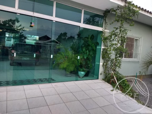 Imagem Vendo Excelente Casa de Alvenaria na Praia do Meio Palhoça SC