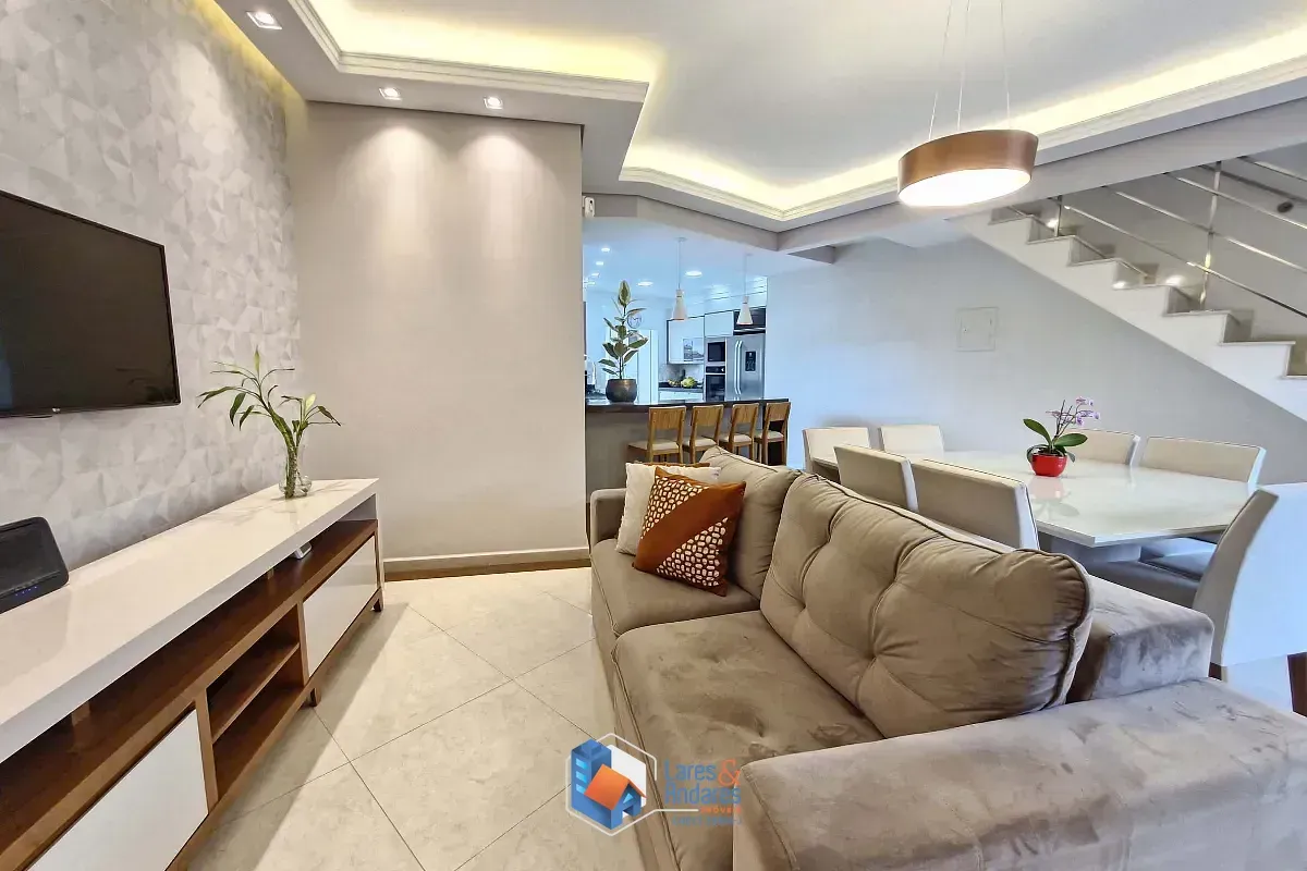 Imagem Sobrado para venda em Tucuruvi com 5 quartos, sendo 5 suítes, 382m²