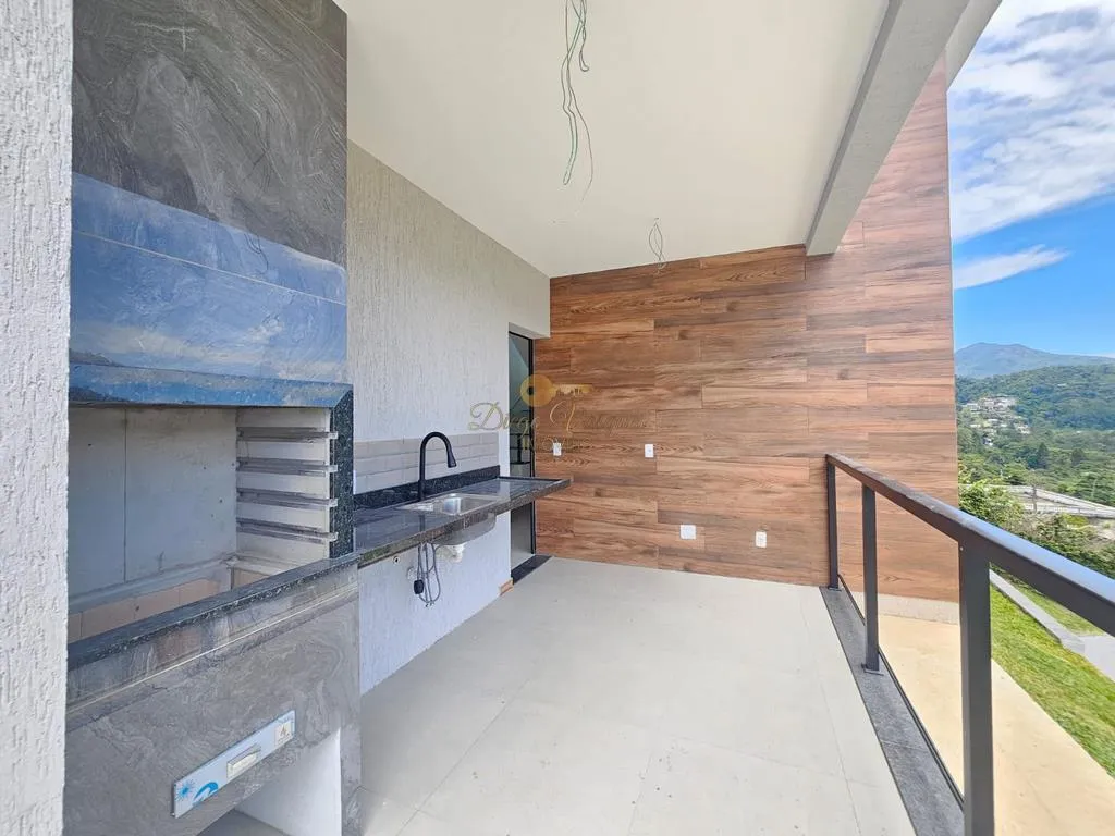 Imagem Casa em Condomínio para Venda em Teresópolis / RJ no bairro Golfe