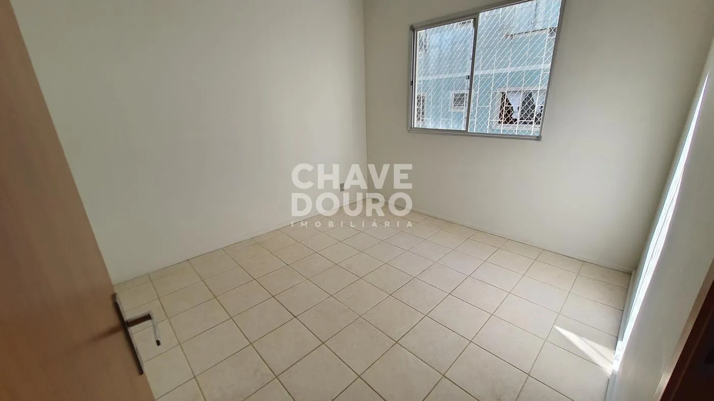 Imagem Apartamento térreo de 2 quartos com 1 vaga para aluguel em Araras Teresópolis