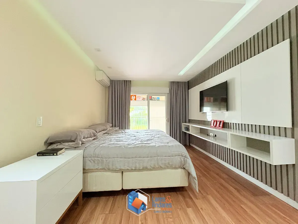 Foto do imóvel Sobrado para venda em Vila Pirituba com 4 quartos, sendo 4 suítes, 245m² em Rua João Ferrero Versino